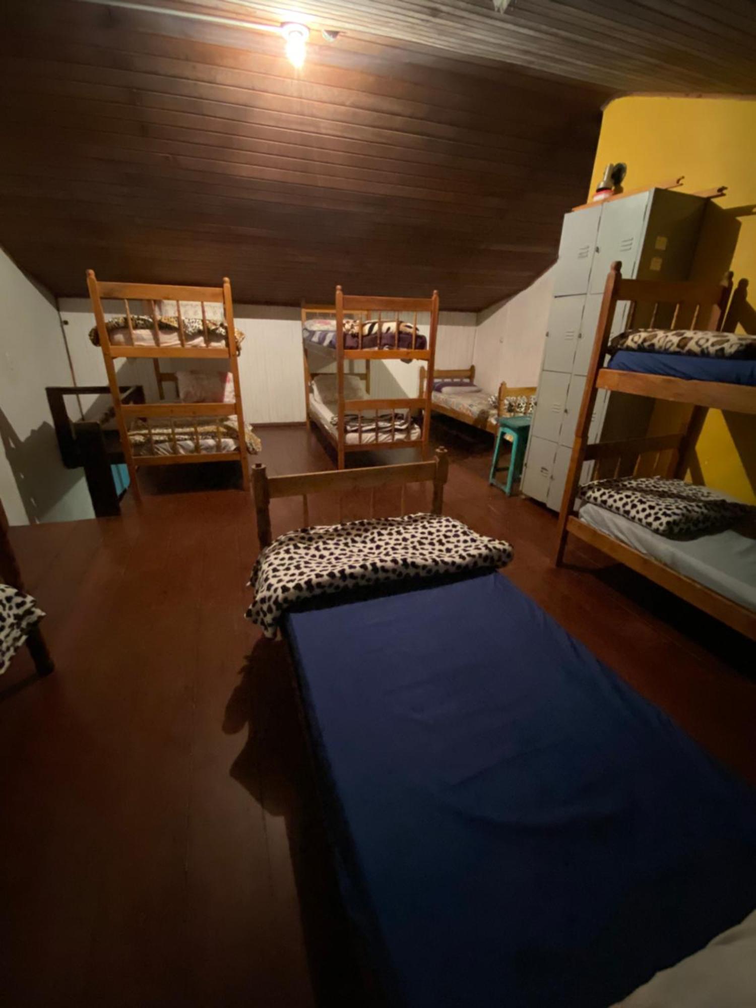 Casa Lee Hostel Парати Екстериор снимка