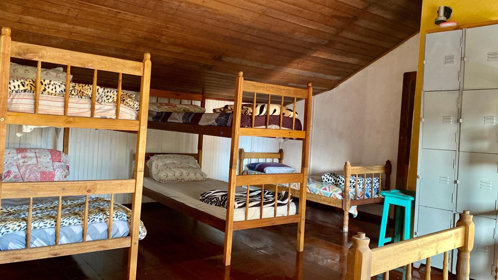 Casa Lee Hostel Парати Екстериор снимка