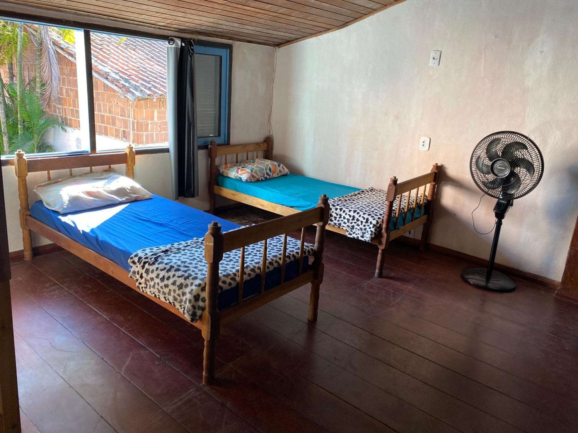 Casa Lee Hostel Парати Екстериор снимка
